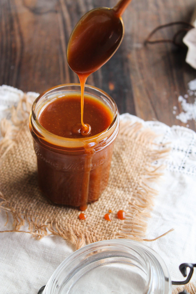 Caramel beurre salé à la fleur de sel aime & mange