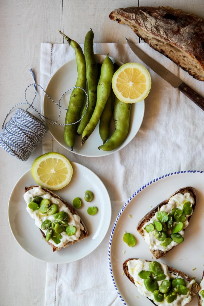 Tartines de tzatziki