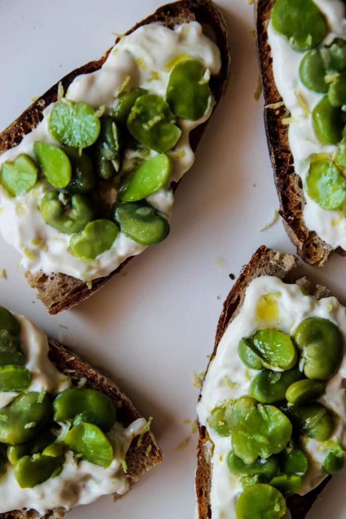 Tartines de fèves