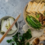 Ramen vegan au tofu frit et shiitakés