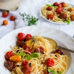 Spaghettis aux tomates rôties et basilic {vegan}