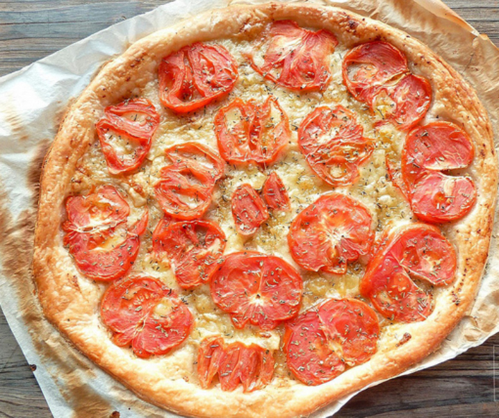 Tarte aux tomates et comté, au parfum d'estragon