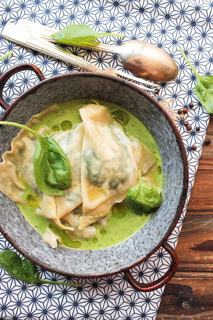 Raviolis Ricotta, épinards Et Noix - Aime & Mange